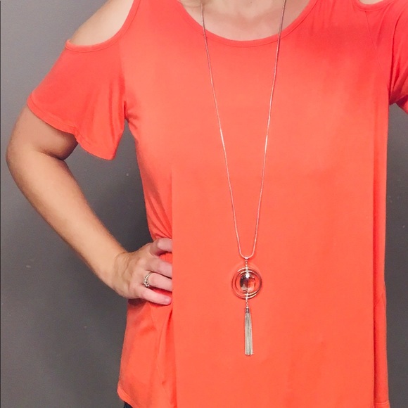 NWT Long silver tassel necklace with earrings - Picture 5 of 5